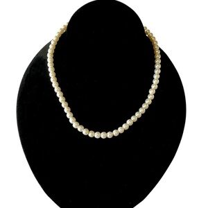 Elegant Ivory Pearl Style Necklace 16” Silver Hardware Classic Accent